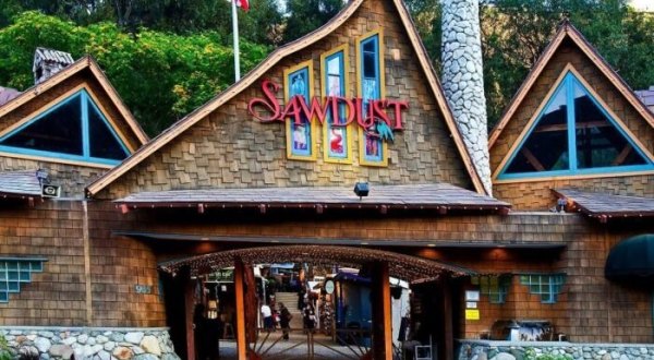 Explore Local Art At The Sawdust Art Festival Featuring Over 200 Laguna Beach Artists In Southern California
