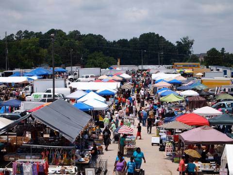 Shop 'Til You Drop At Peachtree Peddlers, One Of The Largest Flea Markets In Georgia