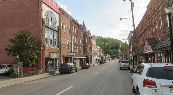 According To Safewise, These Are The 10 Safest Cities To Live In West Virginia In 2021