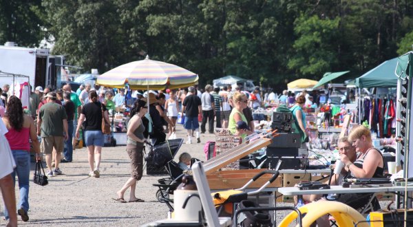 Shop ‘Til You Drop At Brumwell’s Flea Market, One Of The Largest Flea Markets In Maryland