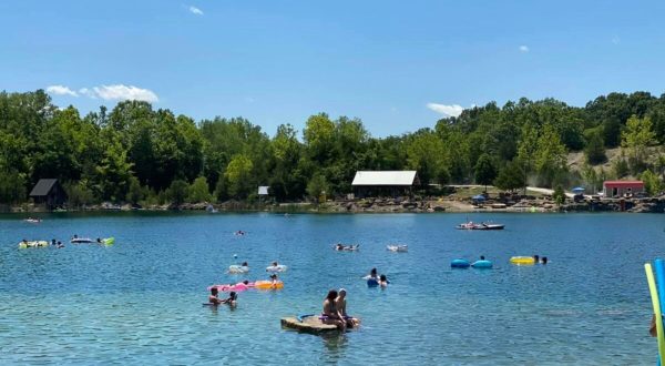 5 Of The Clearest Lakes In Kentucky, Perfect For A Day Of Swimming