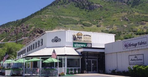 Both A Restaurant And A Gift Shop, Utah's Rainbow Gardens Is An Underrated Day Trip Destination