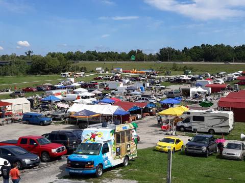 Shop 'Til You Drop At Awesome Flea Market, One Of The Largest Flea Markets In Kentucky