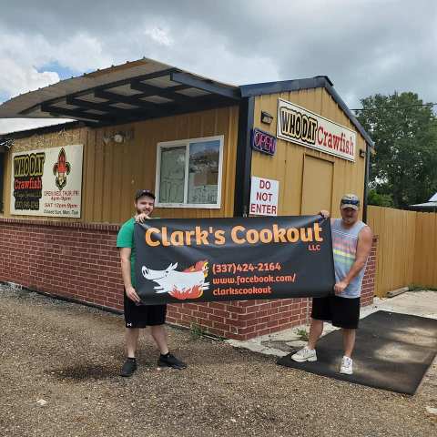 Feast Like A King On The Mouthwatering BBQ From Clark's Cookout In Louisiana