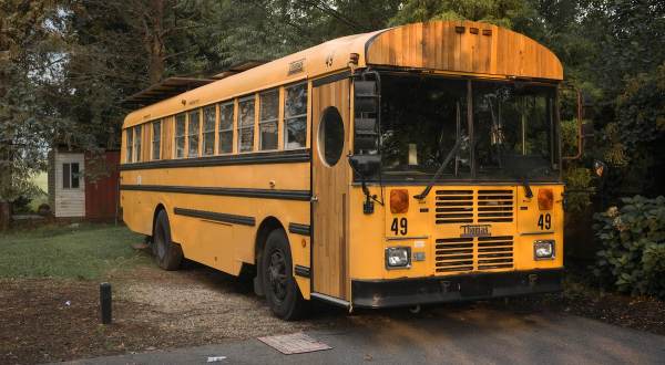 Spend The Night In An Airbnb That’s Inside A School Bus Right Here In Pennsylvania