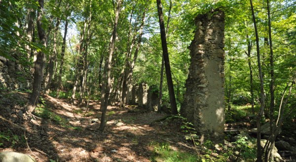 A Trip To This Little Known Historic Ruin In Rhode Island Is Truly One In A Million