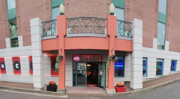Travel Back In Time When You Visit Queen City Cinema Club, An Arcade Bar In Maine