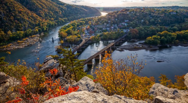 The Most Photographed View Of Harpers Ferry, West Virginia Is Actually In Maryland