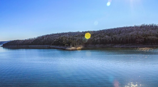 The Unique, Out-Of-The-Way Lake In Arkansas That’s Always Worth A Visit