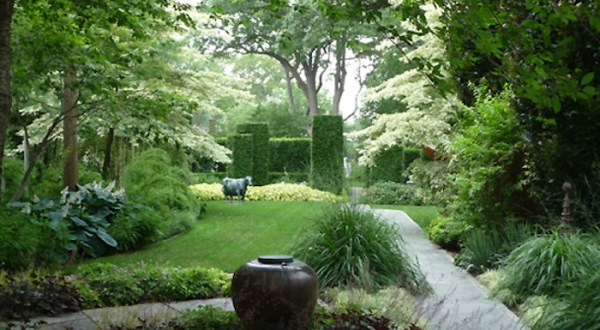 New Jersey’s Secret Mountsier-Hardie Garden Is Only Open 2 Days A Year And You Have To Visit