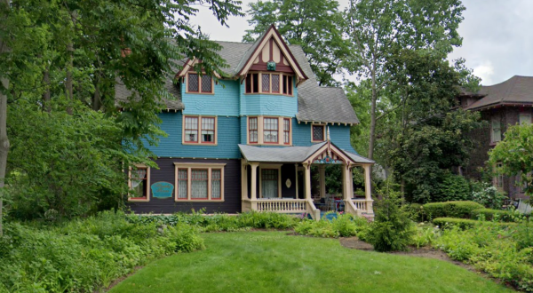 These 8 Bed And Breakfasts In Metro Detroit Are Perfect For A Getaway