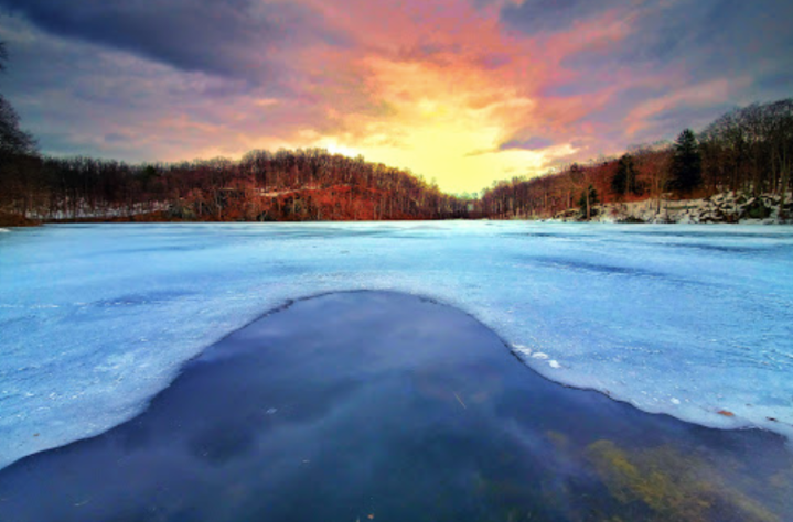 a winter sunrise at Jenny Jump State Forest in New Jersey