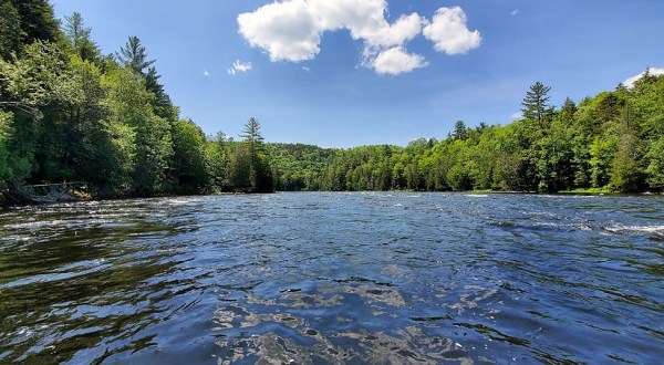Take One Of The Longest Float Trips In Maine This Summer On The Kennebec River