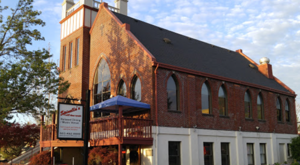 There’s An Oregon Restaurant Hiding In A Converted Church And It’s Such A Charming Experience