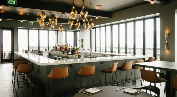 Enjoy A Cocktail 25 Stories Up At Lou/na, Nashville’s Newest Rooftop Bar And Lounge