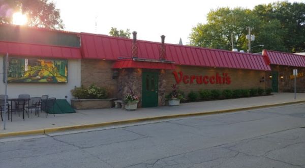 Verucchi’s Ristorante Has Been Serving Some Of The Best Italian Food In Illinois For More Than A Century