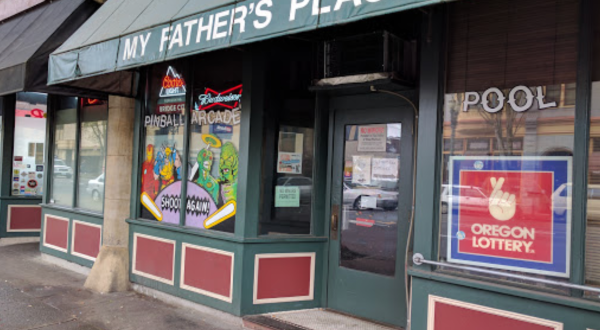 My Father’s Place Is An Unassuming Dive Bar Dishing Up All-Day Breakfast In Oregon