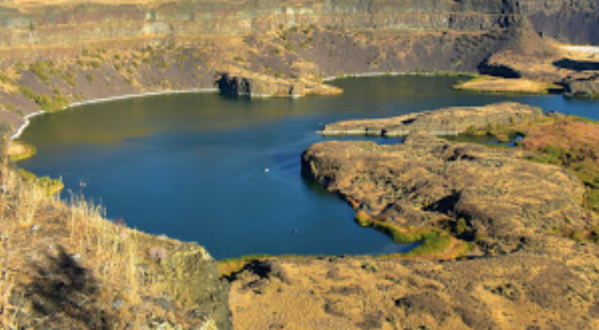 Dry Falls State Is A Scenic Outdoor Spot In Washington That’s A Nature Lover’s Dream Come True