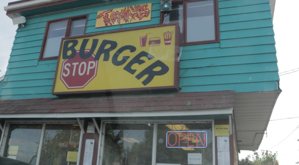 Order Your Award Winning Burger At The Eclectic Tommy’s Burger Stop In Alaska
