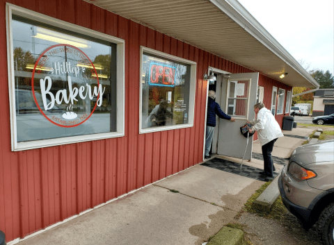 The Old-Fashioned Fried Cake Donuts At Hilltop Bakery In Michigan Will Make Your Mouth Water