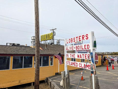 These 7 New Hampshire Coast Seafood Restaurants Are Worth A Visit From Any Part Of The State