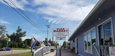 Shop 'Til You Drop At Southern Maine Flea Market, One Of The Largest Flea Markets In Maine