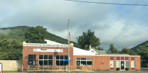 With Coal-Fired Pizza And Craft Beer, The Big Stone Gap General Store Is The Coolest Mercantile In Virginia