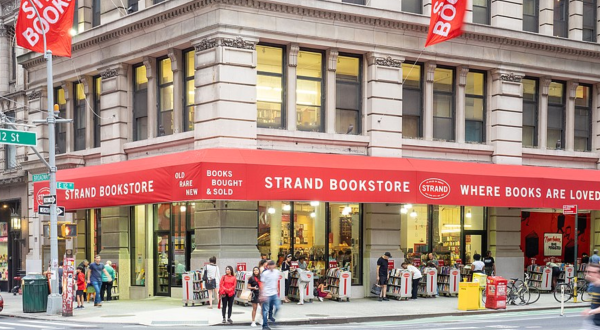 The Largest Bookstore In New York Has More Than 2.5 Million Books