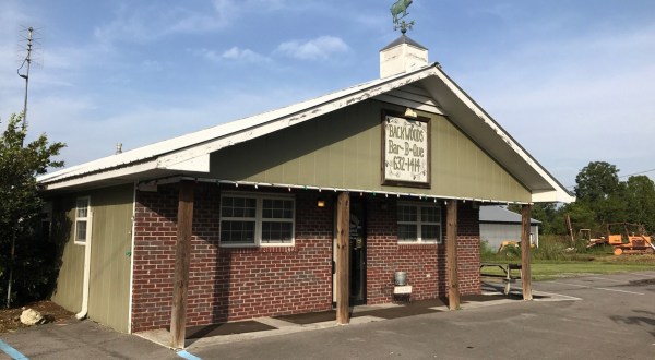 You’ll Want To Visit Backwoods Bar-B-Que, A Remote Restaurant In Alabama