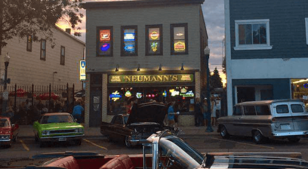 Open Since 1887, Neumann’s Bar Remains One Of Minnesota’s Greatest Watering Holes