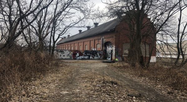 Hike Around Sylvan Island, Home To An Abandoned Industrial Site In Illinois