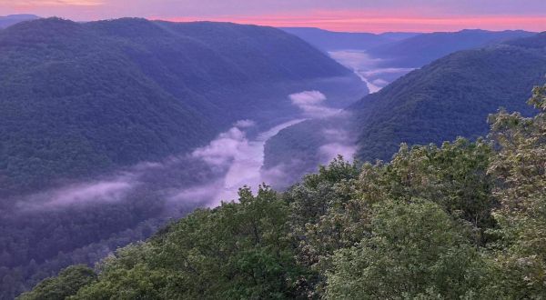 The Castle Rock Trail Will Show You A Completely New Side Of West Virginia