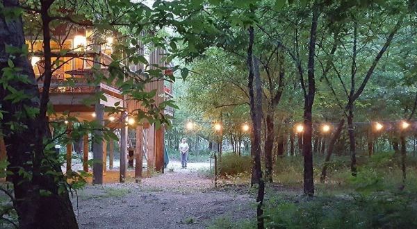 Stay Overnight At Rock Creek Retreat, A Spectacularly Unconventional Treehouse In Oklahoma