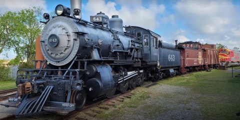 Take A 40-Minute Train Ride In A Historic Passenger Coach At Oklahoma Railway Museum