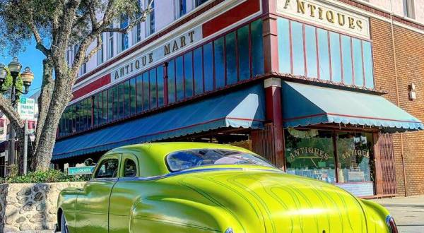 Here’s The Perfect Weekend Itinerary If You Love Exploring Southern California’s Best Antique Stores