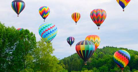 Hot Air Balloons Will Be Soaring At Vermont's 43rd Annual Quechee Hot Air Balloon Craft and Music Festival