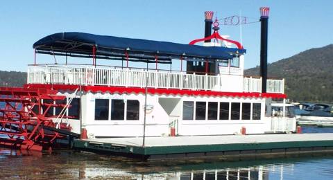 Spend A Perfect Day On This Old-Fashioned Paddleboat Cruise In Southern California