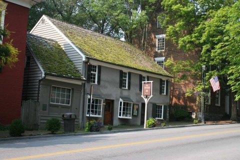 One Of The Oldest Restaurants In Southern Virginia, The Tavern Just Gets Better Each Year