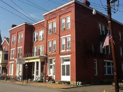 One Of The Oldest Hotels In West Virginia Is Also One Of The Most Haunted Places You’ll Ever Sleep