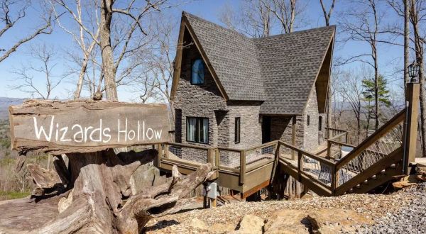 The Harry Potter-Themed Airbnb Treehouse In North Carolina Is An Idyllic Getaway For Potterheads Of All Ages