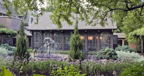 The Greenhouse In Wisconsin Is A Secret Garden Restaurant Surrounded By Natural Beauty