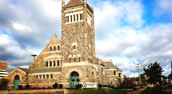 Obed And Isaac’s Microbrewery Is Housed In A Gorgeous 1889 Church In Illinois