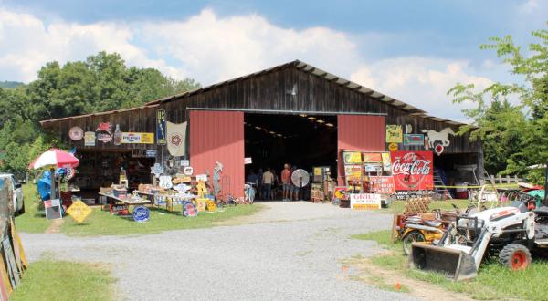 The World’s Longest Yard Sale Spans 690 Miles From Michigan To Alabama And You Won’t Want To Miss It