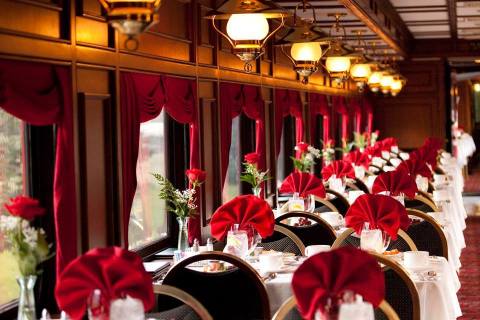 The Moonlit Train Ride At My Old Kentucky Dinner Train Will Give You An Evening To Remember