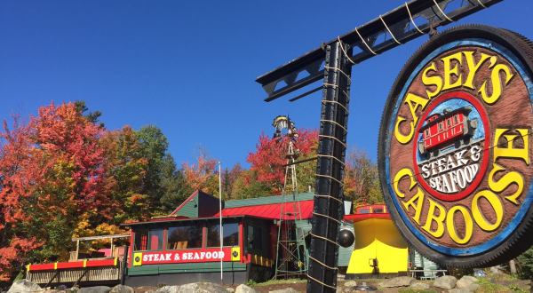 Casey’s Caboose Is A Train-Themed Restaurant In Vermont That Will Make You Feel Like A Kid Again