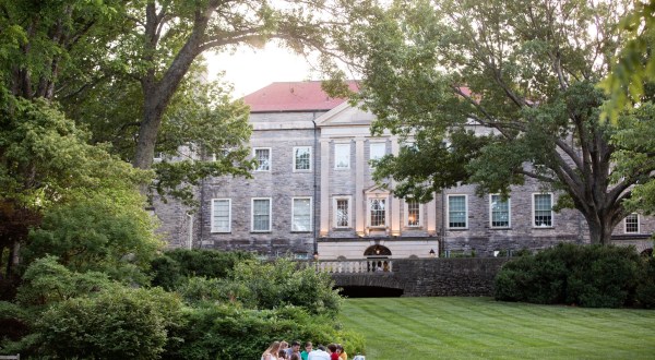 Enjoy Cocktails, Live Music, Food Trucks, And More At Cheekwood Garden’s Thirsty Third Thursdays In Nashville