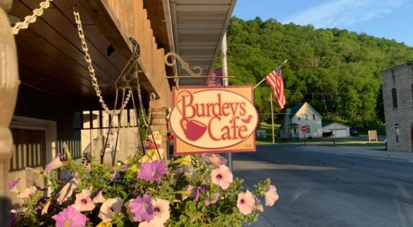 It May Look Unassuming, But Locals Flock To Burdey’s Cafe In Minnesota For Breakfast, Pie, And More