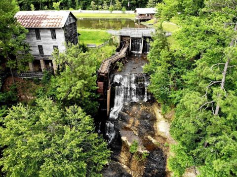 The Dunn’s Falls Trail In Mississippi Is A 0.4-Mile Out-And-Back Hike With A Waterfall Finish
