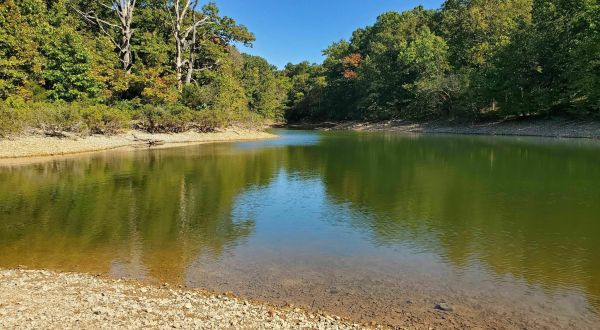 Missouri’s Fellows Lake Trail Leads To A Magnificent Hidden Oasis