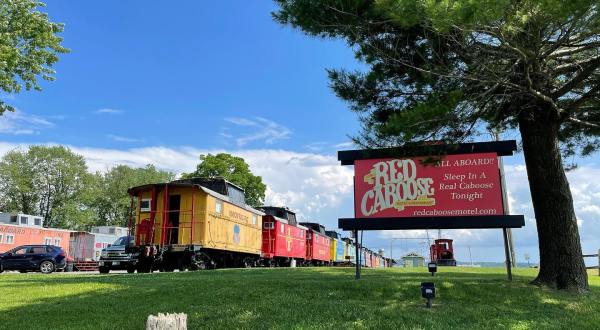Pennsylvania’s Red Caboose Motel Is A Retro Adventure Just Waiting To Happen